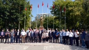 CHP'DEN ALTERNATİF ZAFER BAYRAMI KUTLAMASı