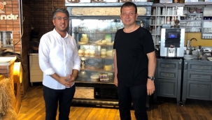 ÜNLÜLERİN KAZCISI İLTER AVŞAR, İBB BAŞKANINI AĞIRLADI