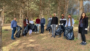 Ardahan’da Deva Partisi, ormanda çevre temizliği yaptı