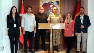 Yeşilay'dan komutana ziyaret