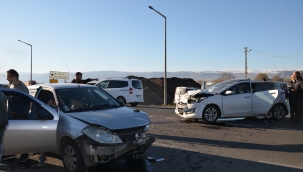 TRAFİK KAZASI: 2 YARALI!
