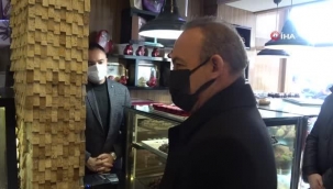 Ardahan Valisi Öner aşı olmayan esnafı uyardı