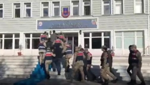 HAYVAN HIRSIZLARINI GÜVENLİK KAMERALARI YAKALATTI