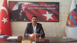 Asim Özer: MUTLU YILLAR...