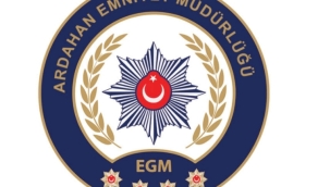 ARDAHAN'DA KUMARCI AVI SÜRÜYOR!