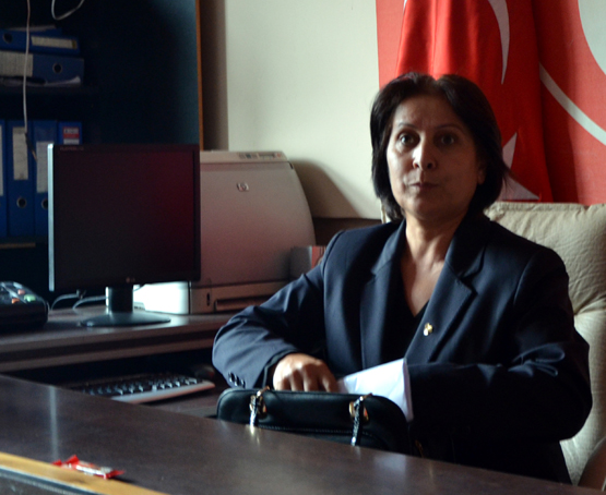 MHP'DE İSTİFA DEPREMİ