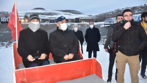 ÖĞRENCİLERİN SORUNLARIYLA İLGİLENMEDİ İDDİASI!