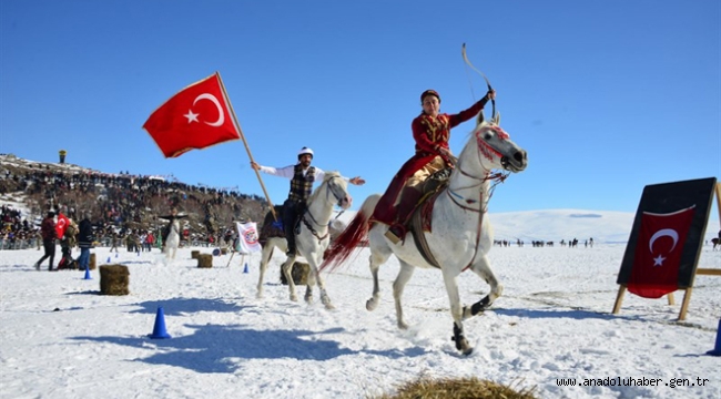 ÇILDIR'DA MUHTEŞEM BUZ FESTİVALİ