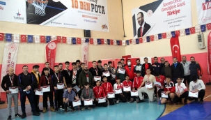 GÜREŞ MÜSABAKALARI ARDAHAN'DA YAPILDI