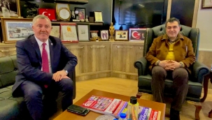 Alihanoğlu ve ekibi, Başkan Demir'le buluştu