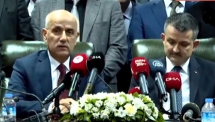 Bakan Kirişçi, Bekir Pakdemirli'den görevi devraldı