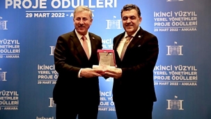 BAŞKAN DEMİR’E ÖDÜL