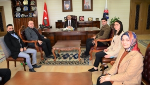 Yeşilay Cemiyeti Vali Öner’i makamında ziyaret etti