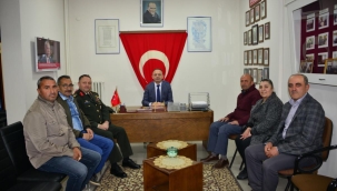 Ardahan Valisi Öner'den şehit ve gazi yakınlarına bayram ziyareti