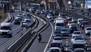 Trafiğe kayıtlı motorlu kara taşıtı sayısı yükseldi