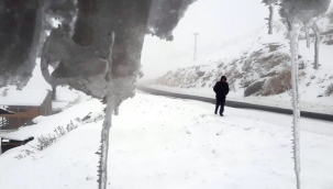 Yüksek kesimlerde kar ve sis etkili oluyor