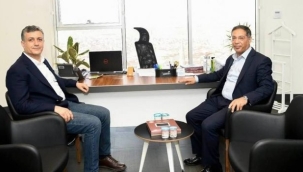 CHP'Lİ BELEDİYE AK PARTİLİ BASIN MÜDÜRÜNE TESLİM OLDU!