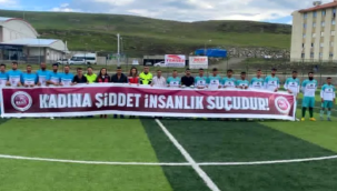 Futbol müsabakasında, Jandarmadan 'Kadına Şiddete Hayır' pankartı