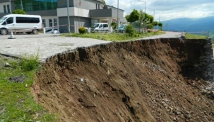 POSOF'TA YENİ YAPILAN HASTANE AZ DAHA ÇÖKÜYORDU!