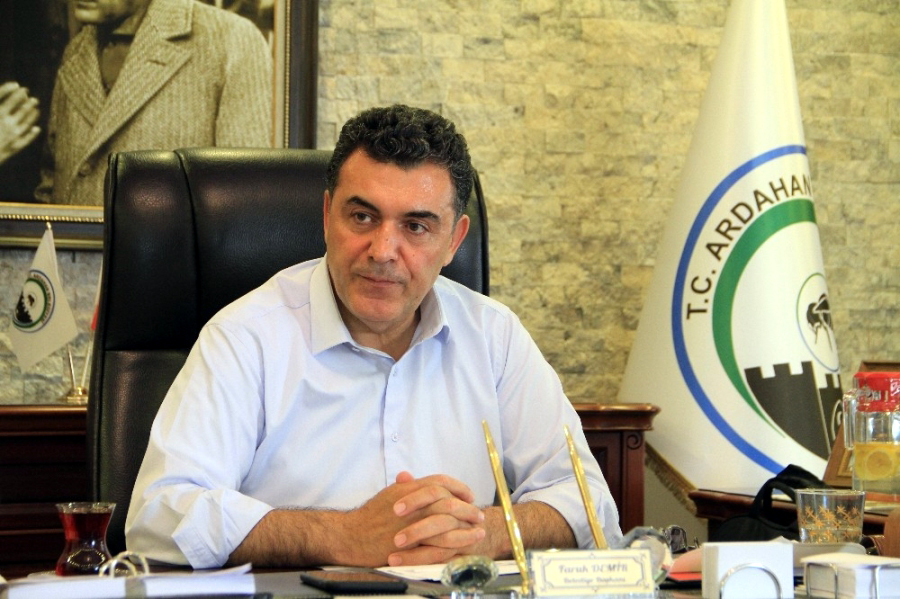 BAŞKAN DEMİR: 'ENGELLERİ BİRLİKTE AŞALIM' PARK PROJEMİZ NİFAKÇILARA CEVAP OLSUN!