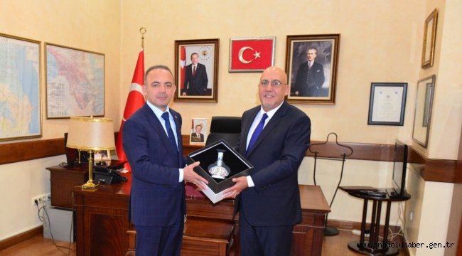Vali Öner, Türkiye'nin Tiflis Büyükelçisi Orbay'ı ziyaret etti