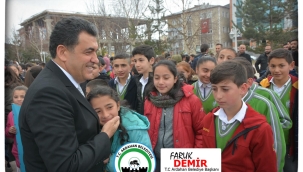 BAŞKAN DEMİR’DEN YENİ EĞİTİM-ÖĞRETİM YILI MESAJI