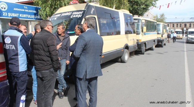 ARDAHAN'DA DOLMUŞÇU KAVGASI!