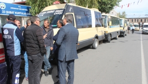 ARDAHAN'DA DOLMUŞÇU KAVGASI!