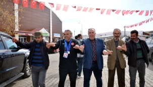 MİLLİ SPORCUYA DAVUL ZURNALI KARŞILAMA