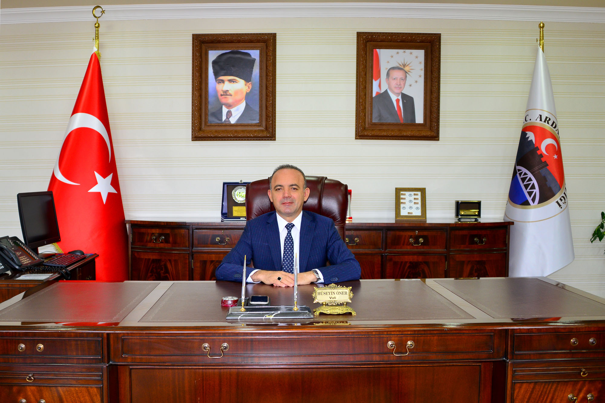 Vali Öner’den Öğretmenler Günü Mesajı