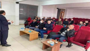 Çıldır Milli Eğitim Müdürü Yıldız velilerle toplantı gerçekleştirdi