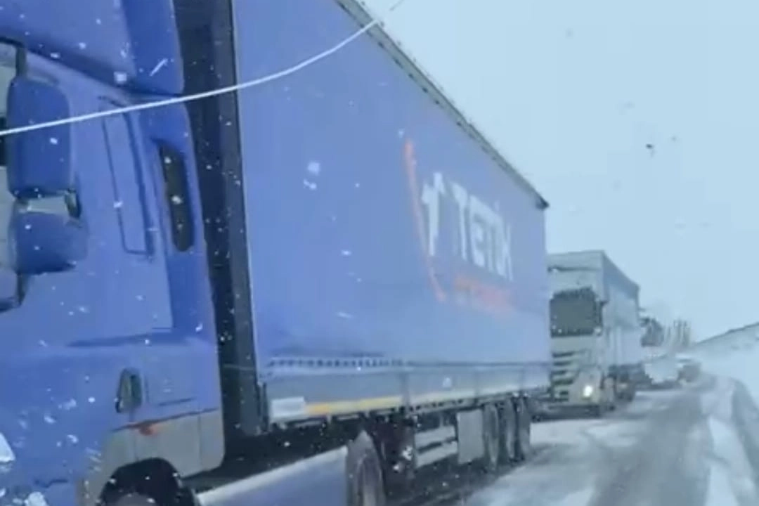 Ardahan'da ulaşıma kar engeli