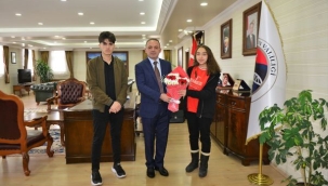 Vali Öner'den, “Serhat Gençleri Çanakkale Yolunda Projesi'ne