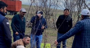Çıldır'da meyve üreticilerine eğitim verildi