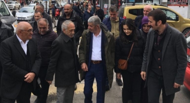 Yeşil Sol Parti gümbür gümbür geliyor
