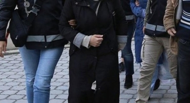 İMAM HALA CAMİDE!