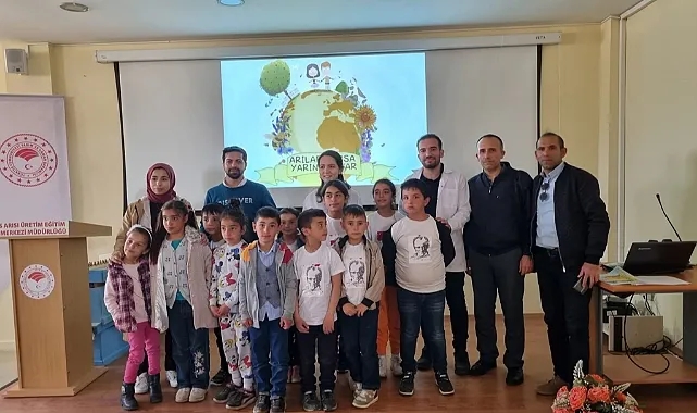 Öğrenciler arı günü etkinliğine katıldı