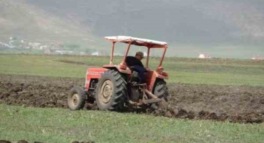 Ardahan'da buğday ve arpa ekimi başladı