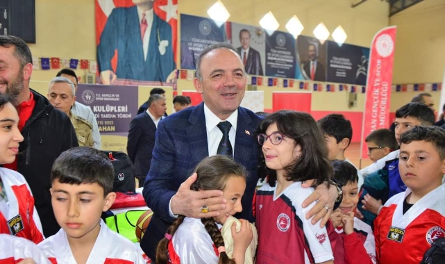 BAKANLIKTAN SPOR KULÜPLERİNE YARDIM