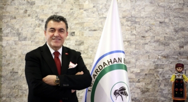 Başkan Demir, Dünya Şampiyonu Naz Arıcı'yı tebrik etti