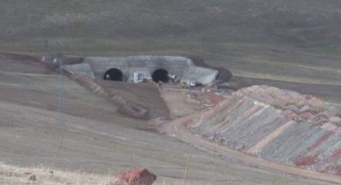 İki İli bağladılar, iki ülkeyi unuttular.!
