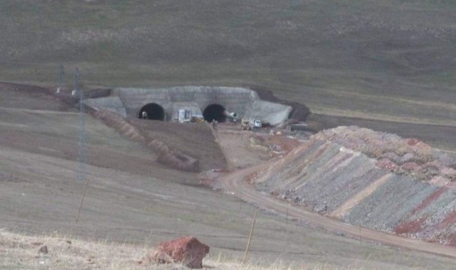 İki İli bağladılar, iki ülkeyi unuttular.!