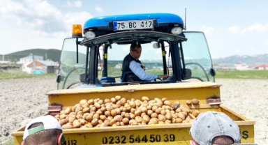 'PATATES ÜRETİMİ' PROJESİ ÜRETİCİLERLE BULUŞTU