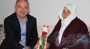 VALİ ÖNER'DEN ANLAMLI ZİYARET