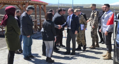 VALİ ÖNER, OY KULLANILACAK KÖY OKULLARINI DENETLEDİ
