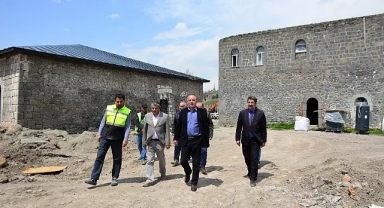 Vali Öner, Millet Bahçesi inşaatını denetledi
