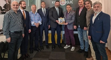 KÜRESEL GAZETECİLER KONSEYİ'NE ÇEKYA İLGİSİ