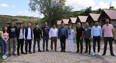 Başkan Demir, Gazetecilerle bir araya geldi
