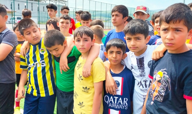 Futbolcu seçmelerine yoğun ilgi