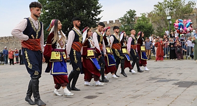 20. Ardahan Ulusal Kültür ve Bal Festivali'ne yoğun ilgi